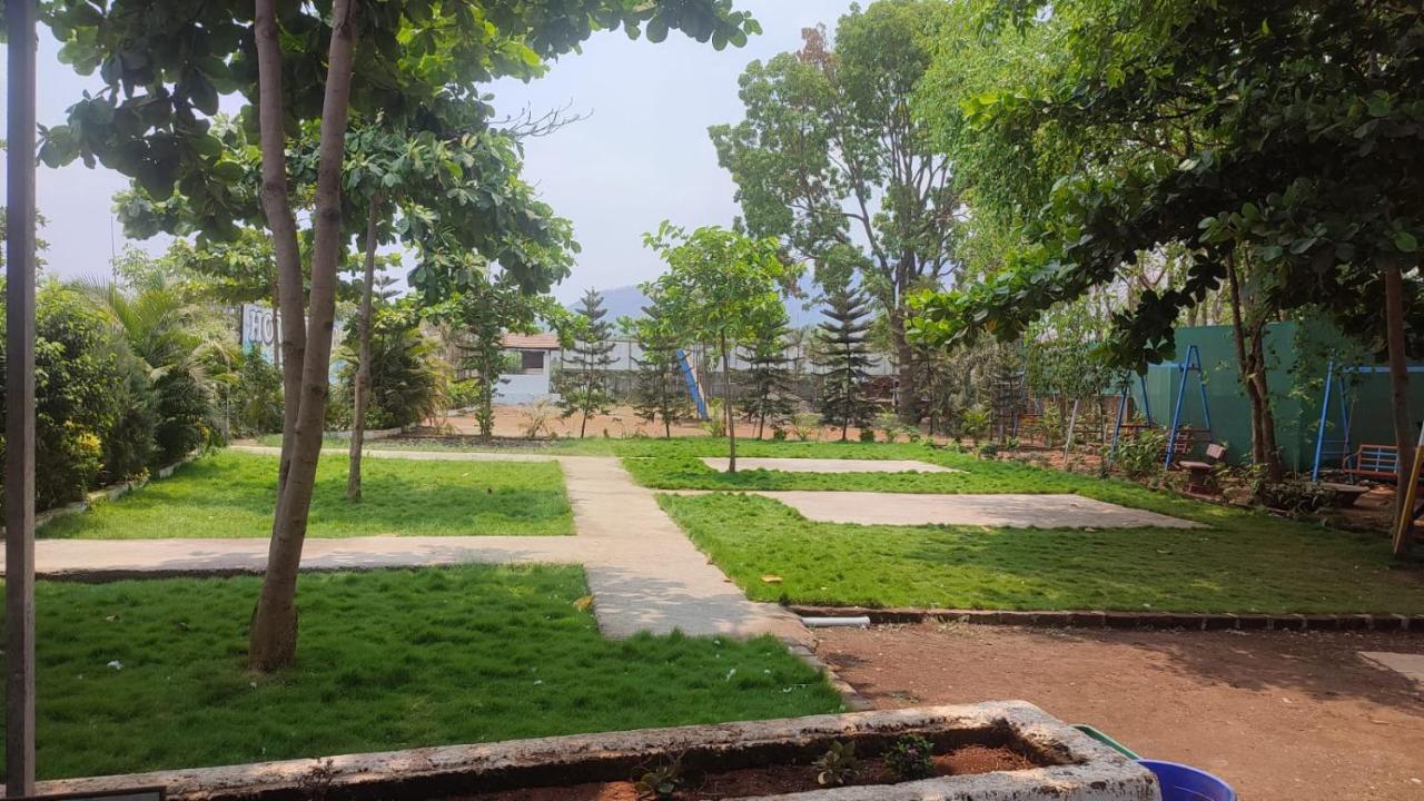 Hotel Metro Palace Resort คาร์จัต ภายนอก รูปภาพ