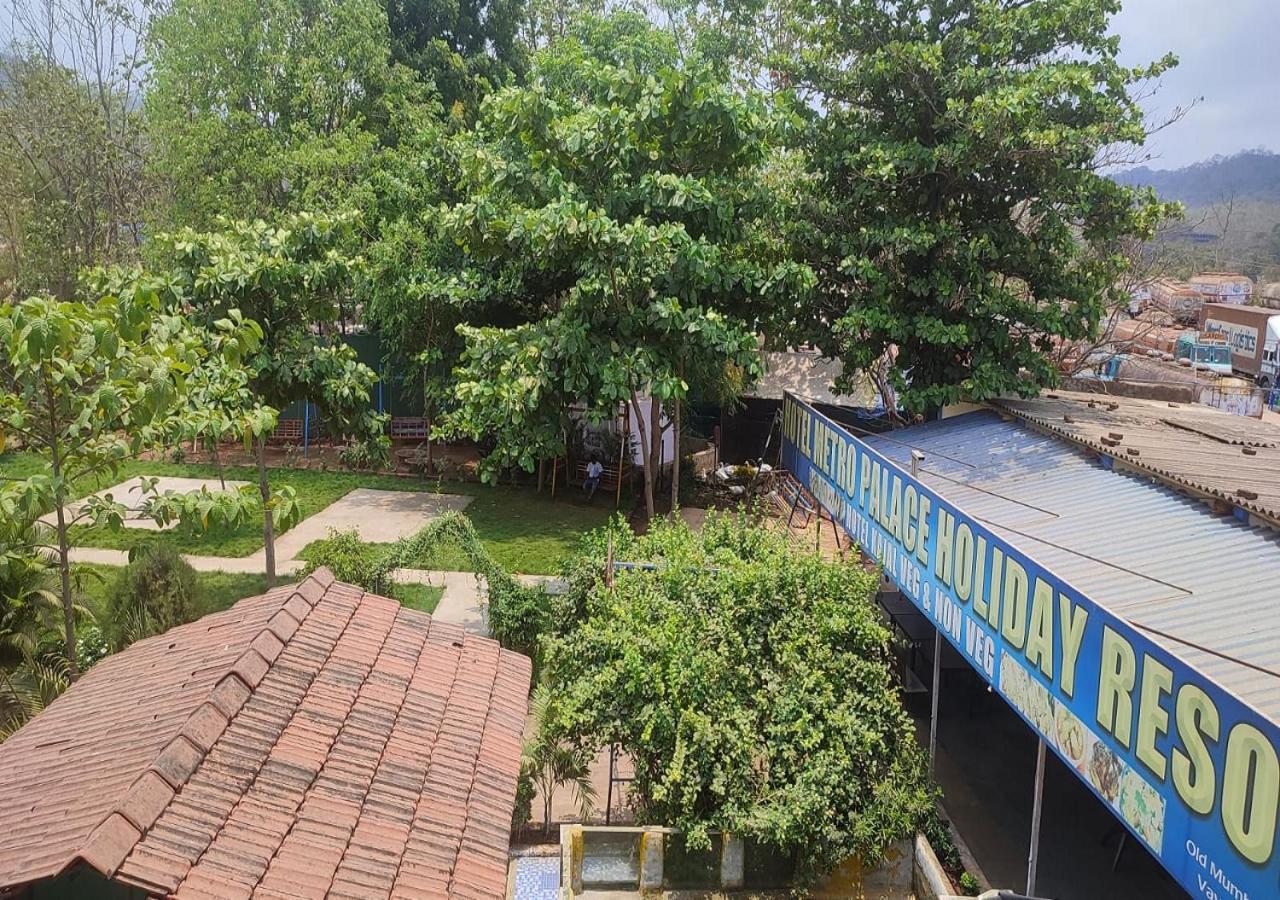 Hotel Metro Palace Resort คาร์จัต ภายนอก รูปภาพ